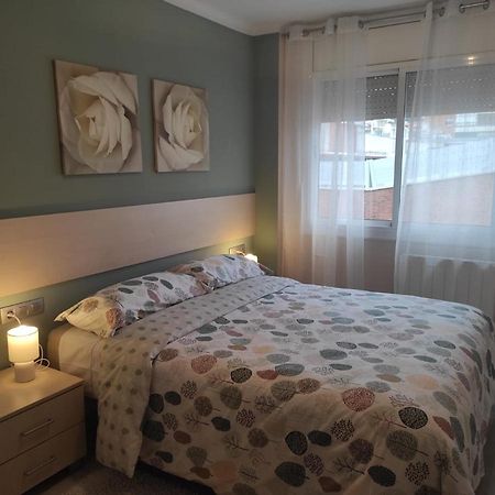 Apartamento en Viladecans cerca del aeropuerto Exterior foto