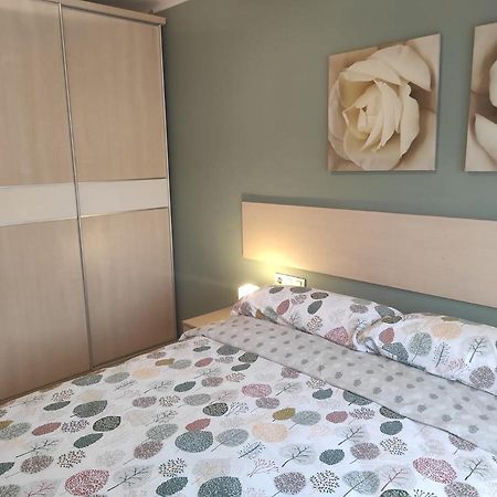 Apartamento en Viladecans cerca del aeropuerto Exterior foto