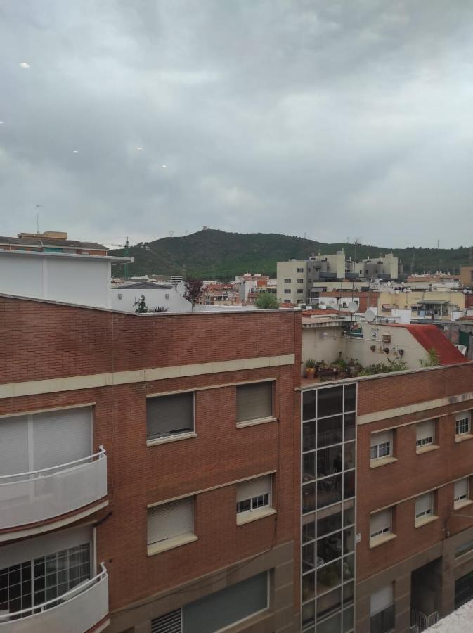 Apartamento en Viladecans cerca del aeropuerto Exterior foto