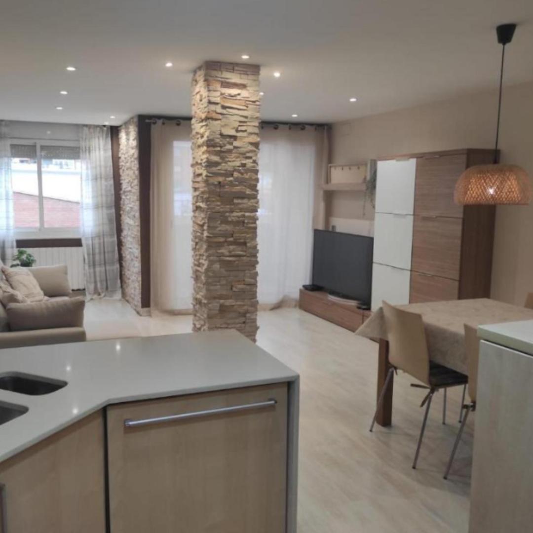 Apartamento en Viladecans cerca del aeropuerto Exterior foto